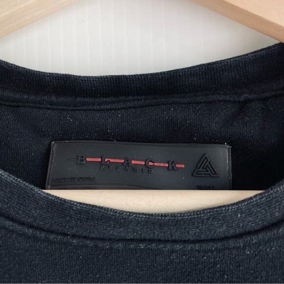 Black Pyramid Crewneck pullover sweatshirt long sleeve black with space girl - Picture 7 of 9